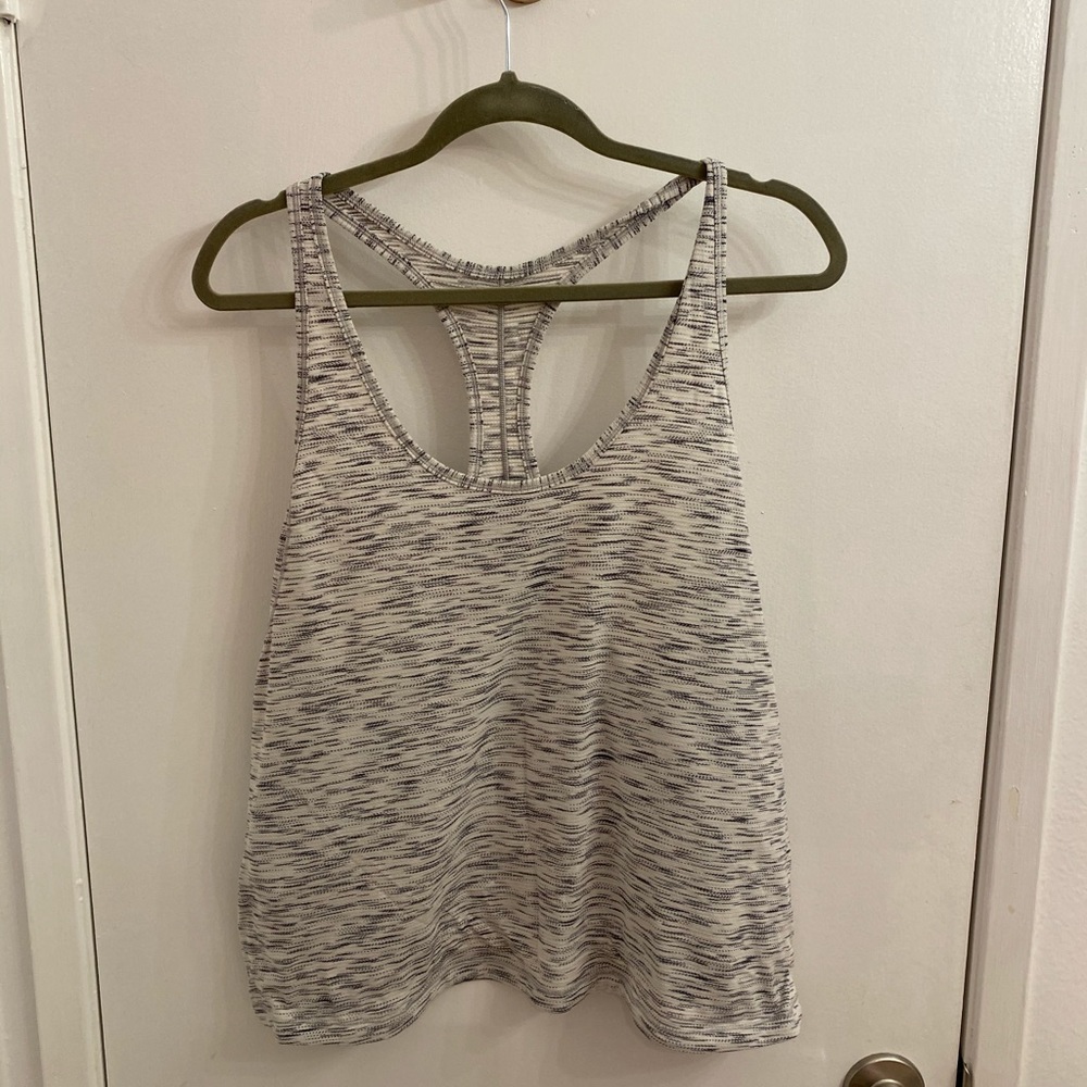 Lululemon Crop Tech Razorback - size 12
